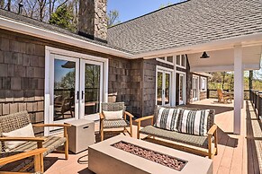 Stunning Highlands Escape w/ Fireplace & Game Room