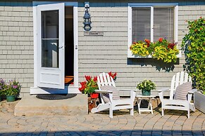'heron Cottage' on Casco Bay w/ Deck & Boat Dock!