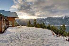 Dazzling Cle Elum Home w/ Game Room & Fire Pit!