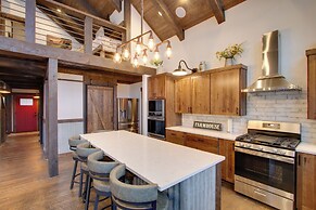 Dazzling Cle Elum Home w/ Game Room & Fire Pit!