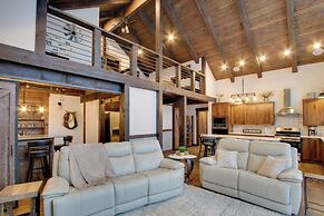 Dazzling Cle Elum Home w/ Game Room & Fire Pit!