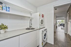 Essence House - 4 Bedroom Holiday Home