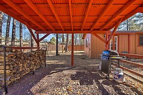 Hot Tub Hideaway in Pinetop: Bring Your Pet!