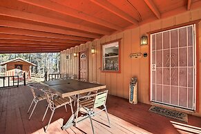 Hot Tub Hideaway in Pinetop: Bring Your Pet!