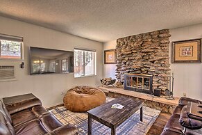 Hot Tub Hideaway in Pinetop: Bring Your Pet!