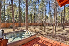 Hot Tub Hideaway in Pinetop: Bring Your Pet!