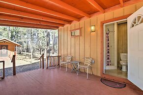Hot Tub Hideaway in Pinetop: Bring Your Pet!