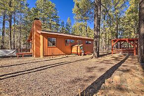 Hot Tub Hideaway in Pinetop: Bring Your Pet!