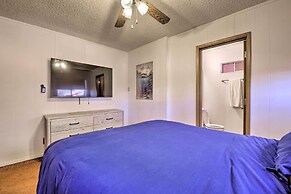 Hot Tub Hideaway in Pinetop: Bring Your Pet!