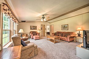 Deck, Fire Pit & Yard: Mountain Escape!