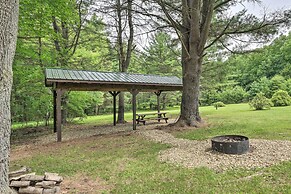 Deck, Fire Pit & Yard: Mountain Escape!