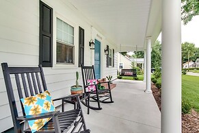 Bright & Sunny Getaway w/ Bikes: 1 Mi to Esu!