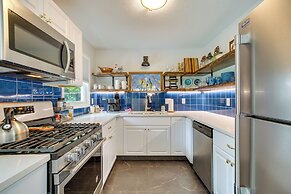 Bright & Sunny Getaway w/ Bikes: 1 Mi to Esu!