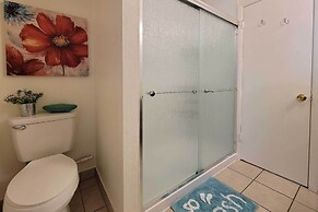 Quaint & Cozy Cottage: 3 Mi to Palisade Wineries!