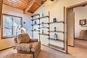 Pet-friendly Munds Park Retreat w/ Wraparound Deck
