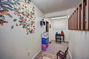 Pet-friendly Munds Park Retreat w/ Wraparound Deck