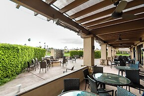 Sunny Palm Desert Home - Swim, Golf & Relax!