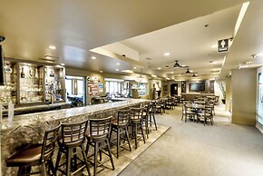 Sunny Palm Desert Home - Swim, Golf & Relax!