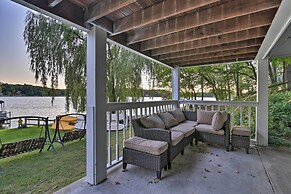 Cozy Lakefront Lapeer House w/ 2 Paddle Boats!