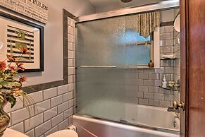 Cozy Lakefront Lapeer House w/ 2 Paddle Boats!