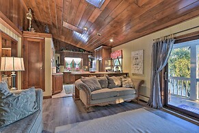 Cozy Lakefront Lapeer House w/ 2 Paddle Boats!