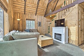 Pet-friendly Duck Creek Village Cabin w/ Fire Pit!