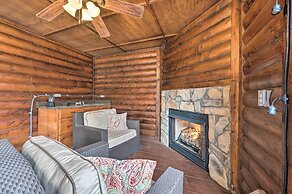 'little Bear's Pond' Cabin w/ Outdoor Fireplace!
