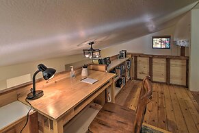 Flagstaff Home w/ On-site Trails, 3 Mi to Dtwn!