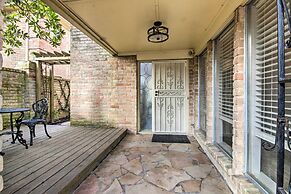 Cozy West Houston Home w/ Yard, Walk to Shops!