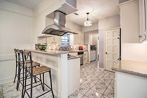 Quiet West Houston Home w/ Patio, Walk to Shops!