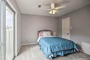 Quiet West Houston Home w/ Patio, Walk to Shops!