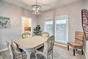 Quiet West Houston Home w/ Patio, Walk to Shops!