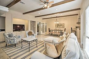 Quiet West Houston Home w/ Patio, Walk to Shops!