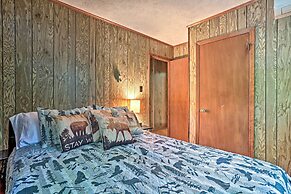 Home in Big Bass Lake Community: Fire Pit & Grill!