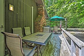 Home in Big Bass Lake Community: Fire Pit & Grill!