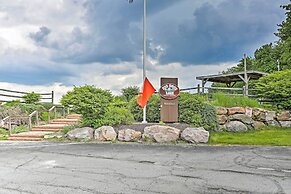 Home in Big Bass Lake Community: Fire Pit & Grill!