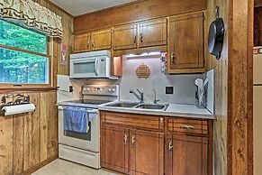 Home in Big Bass Lake Community: Fire Pit & Grill!