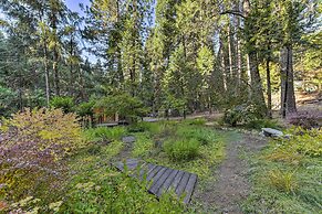 Near Vineyards: Cabin w/ Hot Tub in Pollock Pines!