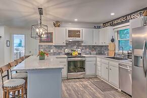 Beautiful Connestee Falls Home w/ Porch in Brevard