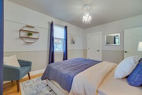 Charming Getaway, Walk to Windsor Lake & Downtown!