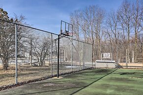 Serene Abode on Lake Erie ~ 9 Miles to Oak Harbor