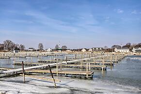 Serene Abode on Lake Erie ~ 9 Miles to Oak Harbor