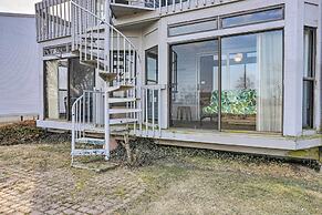 Serene Abode on Lake Erie ~ 9 Miles to Oak Harbor