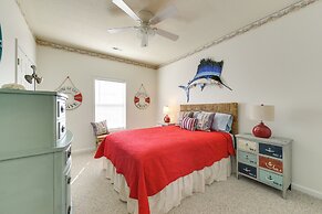 4 Mi to Beaches: Luxe Coastal Resort Condo