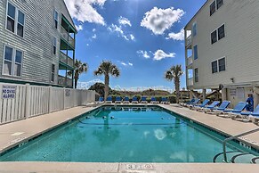 Walk to Ocean: Cozy Condo in North Myrtle Beach!