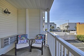 Walk to Ocean: Cozy Condo in North Myrtle Beach!