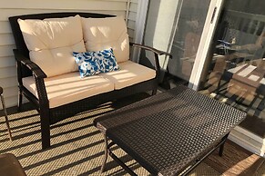 Walk to Ocean: Cozy Condo in North Myrtle Beach!