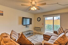 Walk to Ocean: Cozy Condo in North Myrtle Beach!