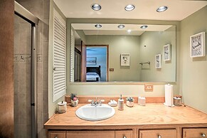 Spacious Family Glenwood Estates Home w/ Hot Tub!