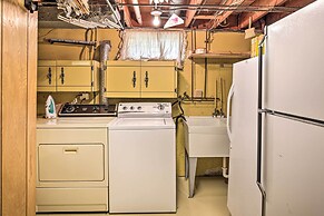 Spacious Family Glenwood Estates Home w/ Hot Tub!